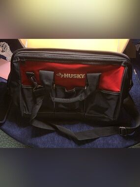 Husky Red & Black 18” 8 Pocket Tool Bag With Strap (1285)
